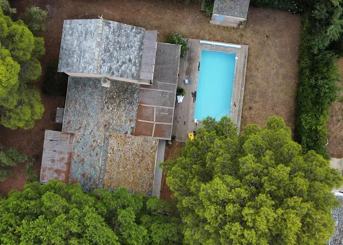 펜션 Casa Flora Avec Piscine A 300m De La *